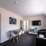 298 Westside Motor Lodge
